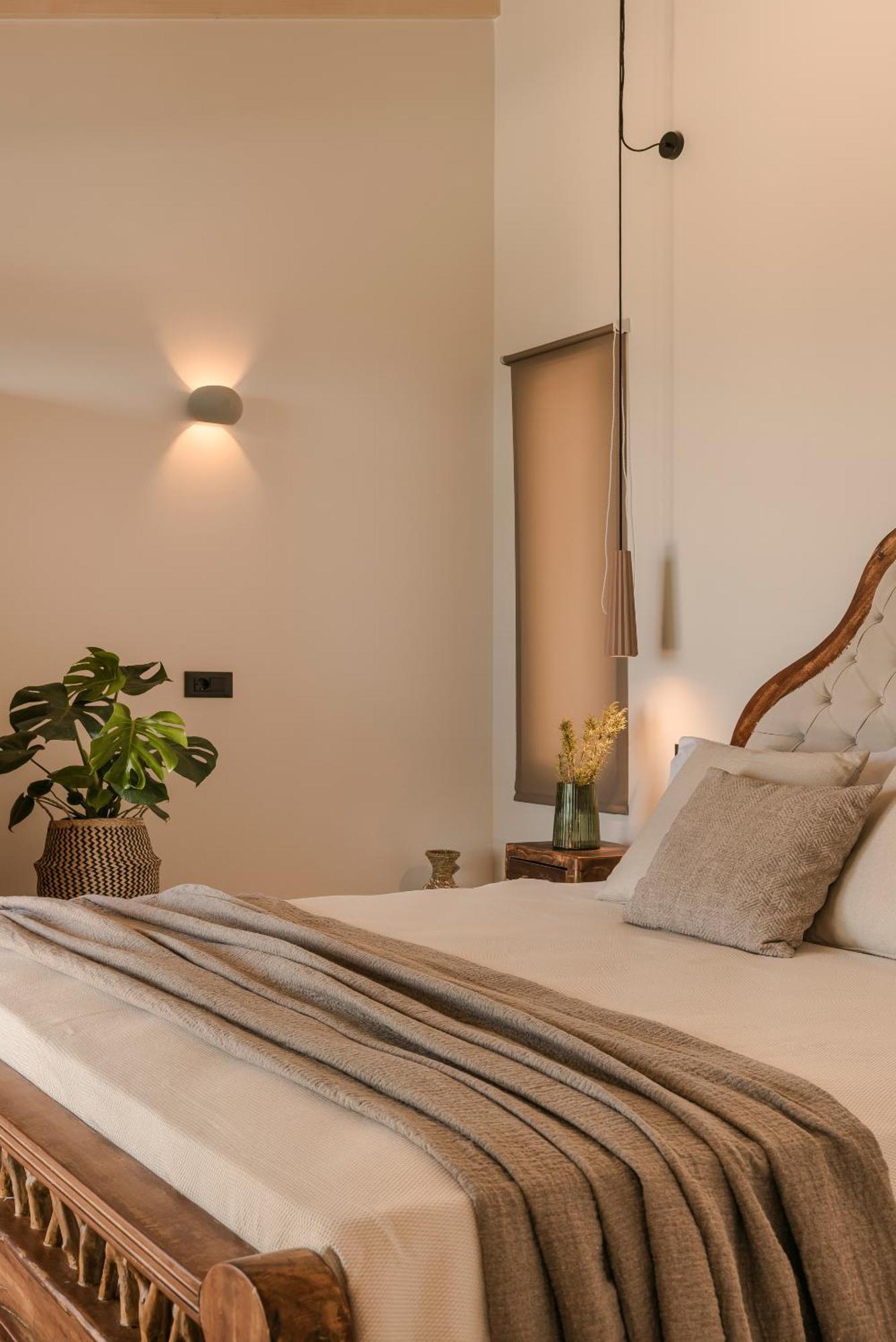 Hilaritas Luxury Suites Sea View, Private Pool & Jacuzzi Paradise Ratzaklion Exterior photo